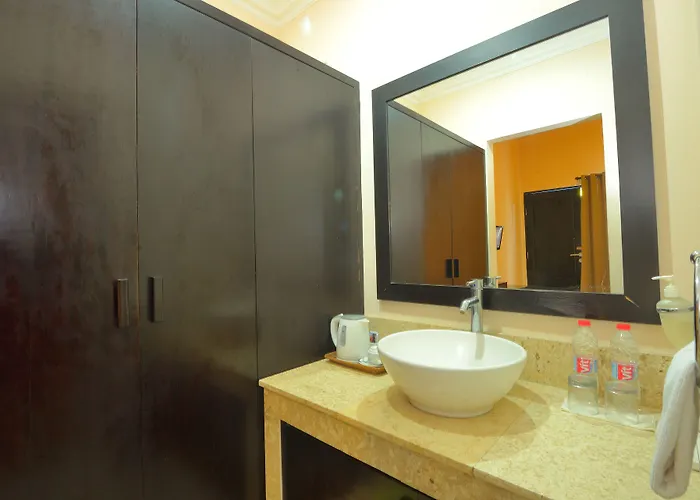 Legian Hotel Kuta (Bali)