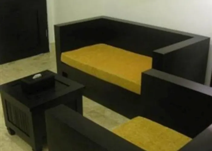 Hotel Legian 2*